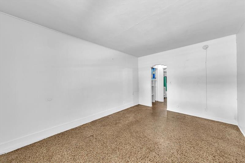 Image 36 of 41 For 560 15th Ave