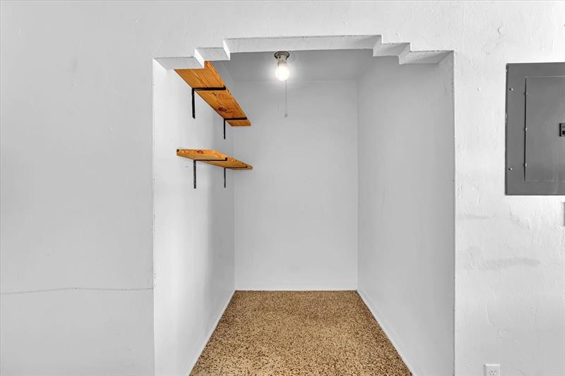 Image 40 of 41 For 560 15th Ave