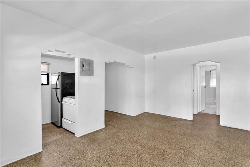 Image 7 of 41 For 560 15th Ave