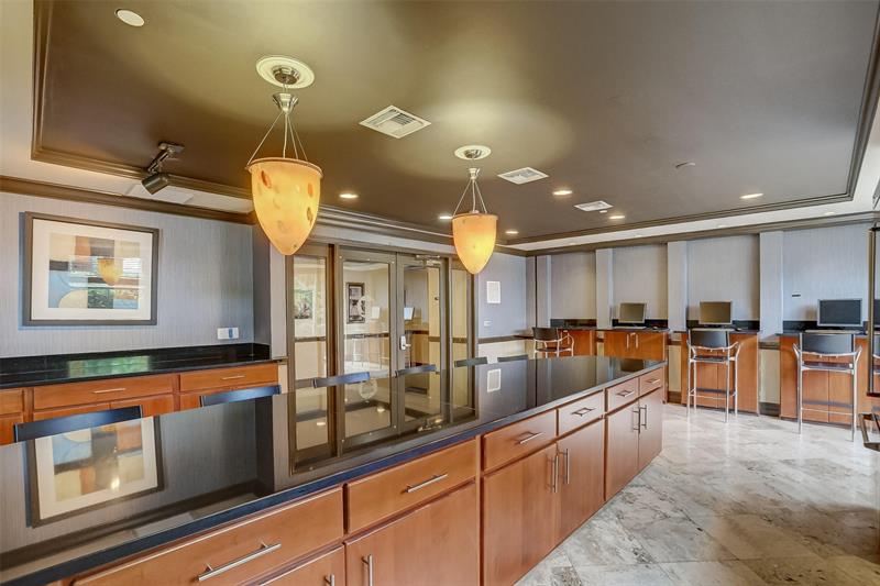 Image 12 of 53 For 520 5th  2406