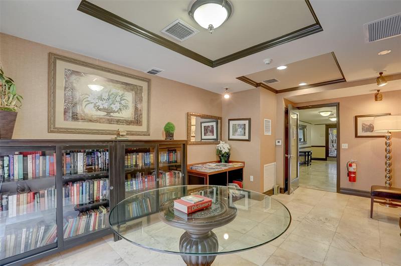 Image 13 of 53 For 520 5th  2406