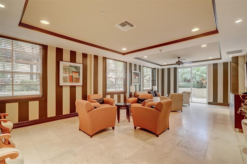 Image 14 of 53 For 520 5th  2406