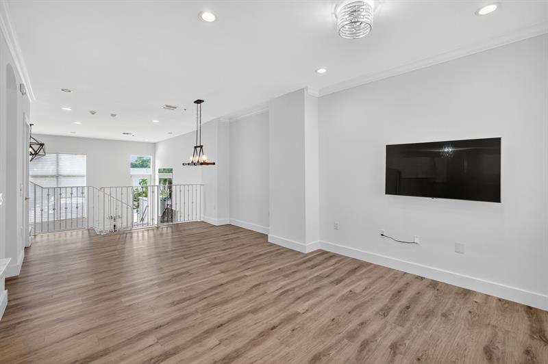 Image 17 of 88 For 508 Birch Rd  508