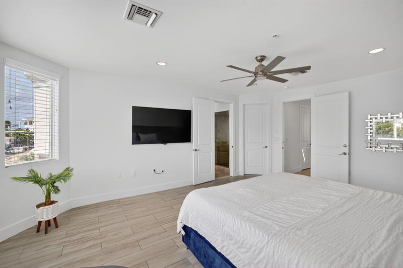 Image 32 of 88 For 508 Birch Rd  508