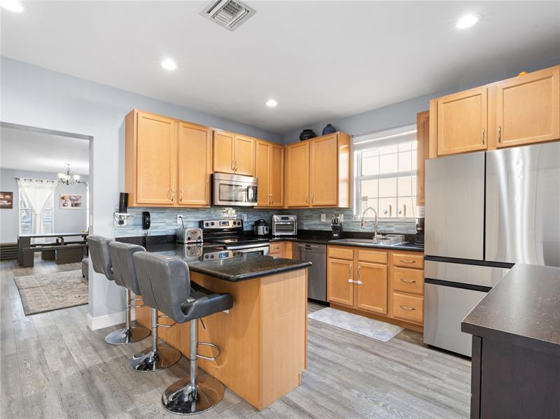 Image 6 of 29 For 14741 11th St