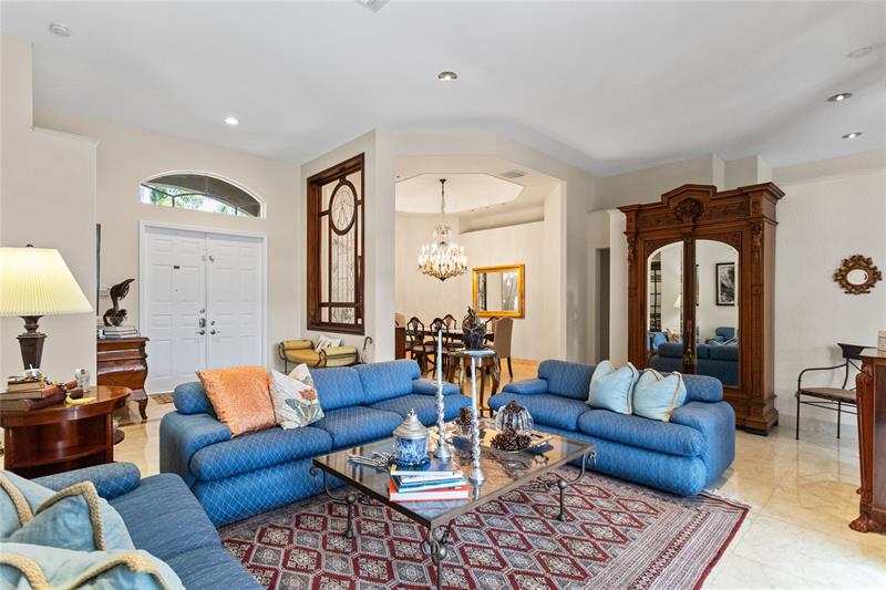 Image 14 of 55 For 942 Windward Way