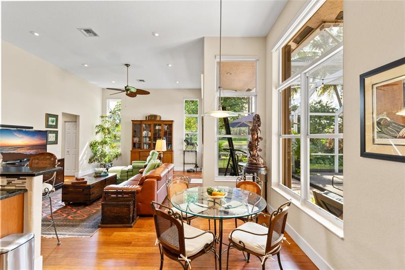 Image 16 of 55 For 942 Windward Way