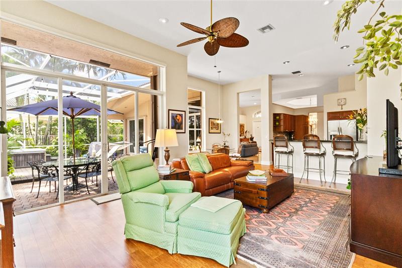 Image 19 of 55 For 942 Windward Way
