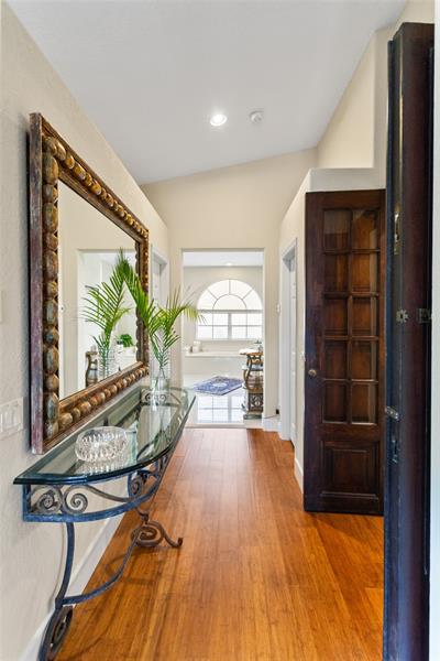 Image 26 of 55 For 942 Windward Way