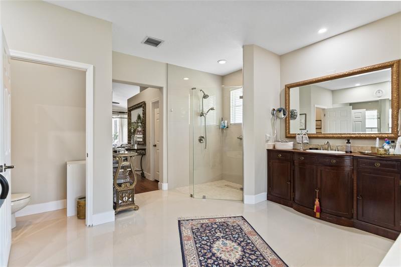 Image 30 of 55 For 942 Windward Way