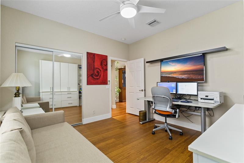 Image 34 of 55 For 942 Windward Way