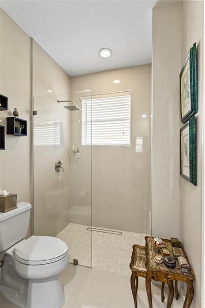 Image 35 of 55 For 942 Windward Way