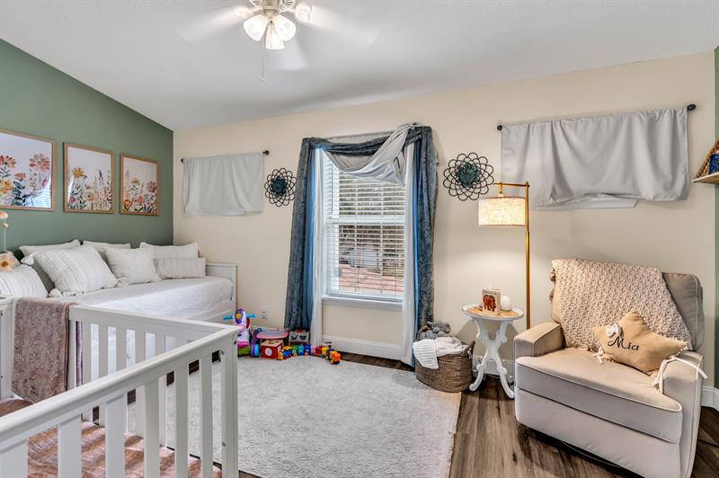 Image 20 of 34 For 9723 Lago Dr  9723