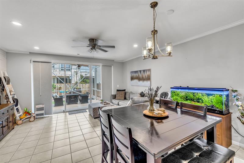 Image 9 of 34 For 9723 Lago Dr  9723