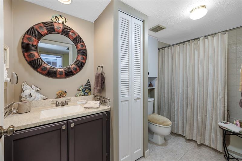 Image 21 of 32 For 6197 Riverboat Dr