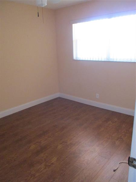 Image 12 of 25 For 8390 Lagos De Campo Blvd  304