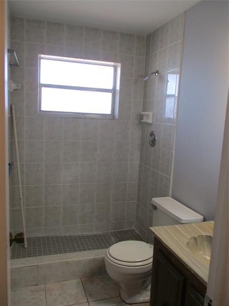 Image 14 of 25 For 8390 Lagos De Campo Blvd  304