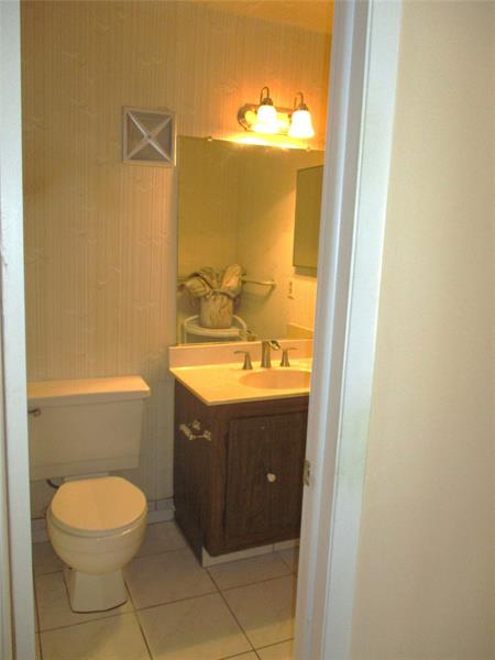 Image 19 of 25 For 8390 Lagos De Campo Blvd  304
