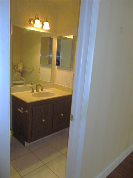 Image 20 of 25 For 8390 Lagos De Campo Blvd  304