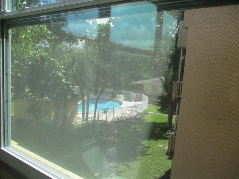 Image 24 of 25 For 8390 Lagos De Campo Blvd  304
