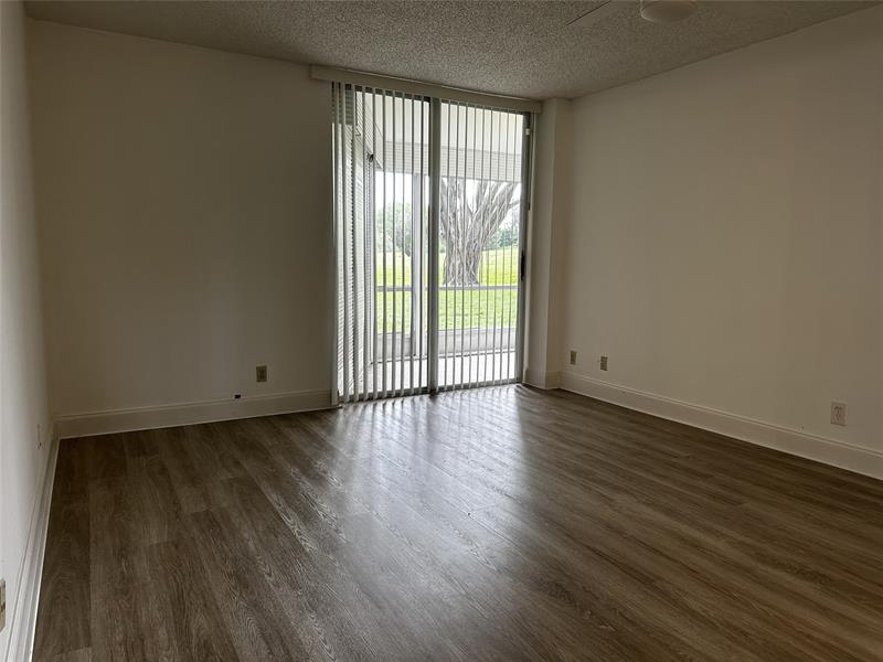 Image 12 of 21 For 6300 2nd Ave  103
