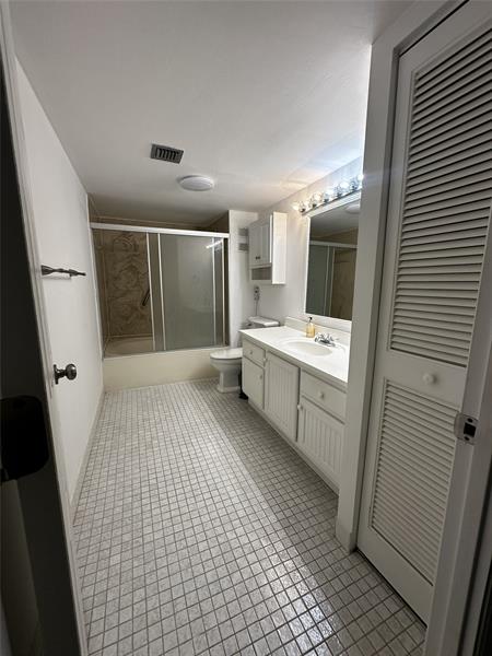 Image 13 of 21 For 6300 2nd Ave  103