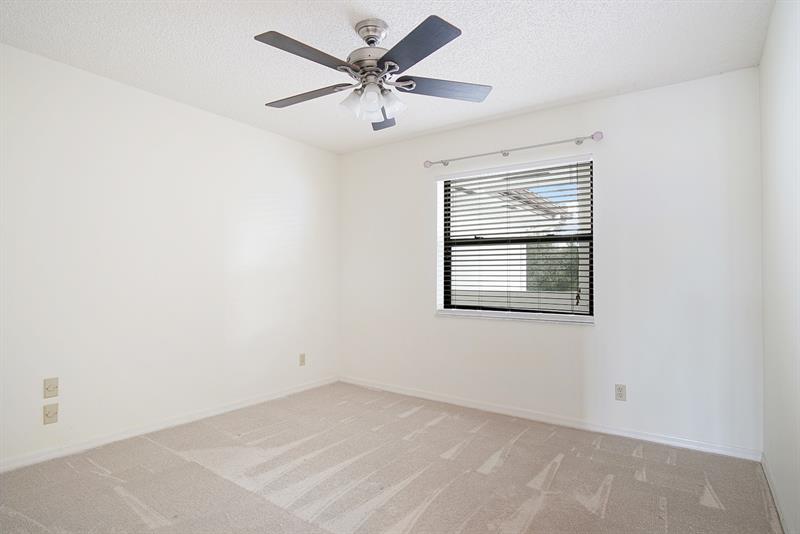 Image 19 of 28 For 6021 Landing Way  7