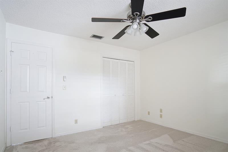 Image 20 of 28 For 6021 Landing Way  7