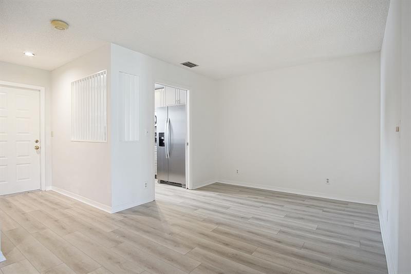 Image 7 of 28 For 6021 Landing Way  7