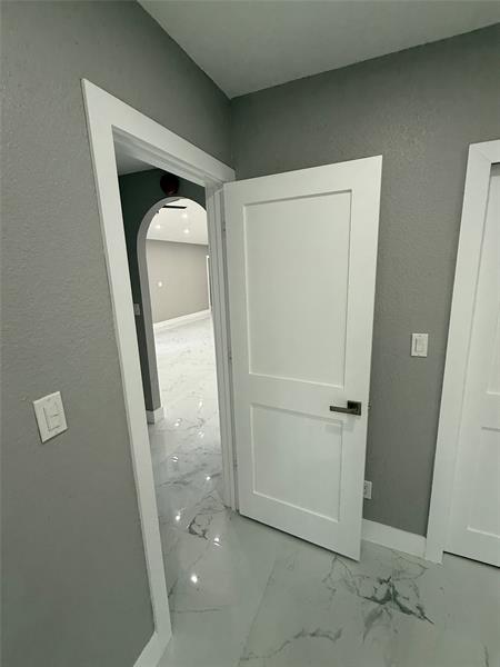 Image 23 of 40 For 603 Sunset Ave