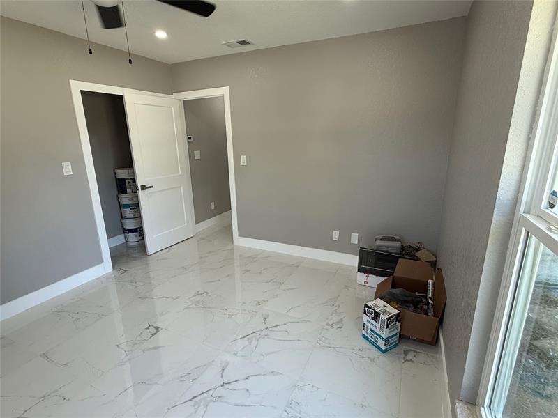 Image 28 of 40 For 603 Sunset Ave