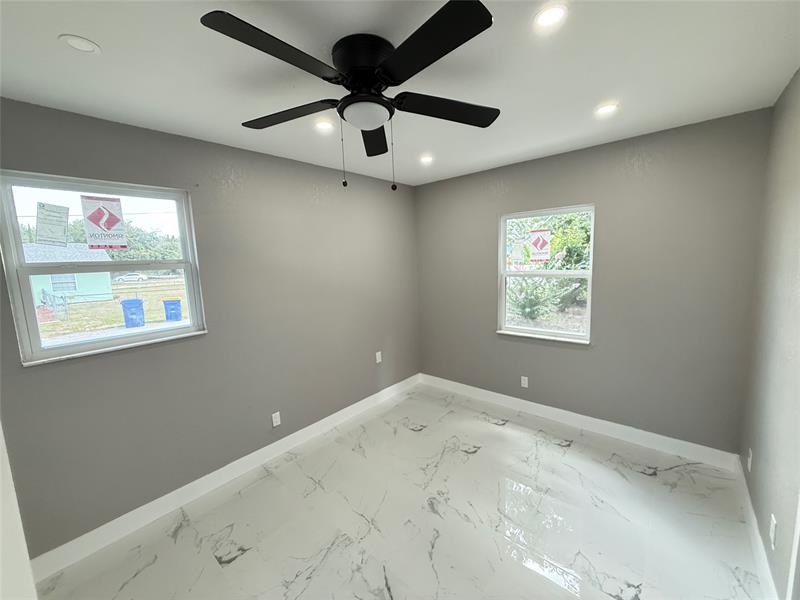 Image 32 of 40 For 603 Sunset Ave