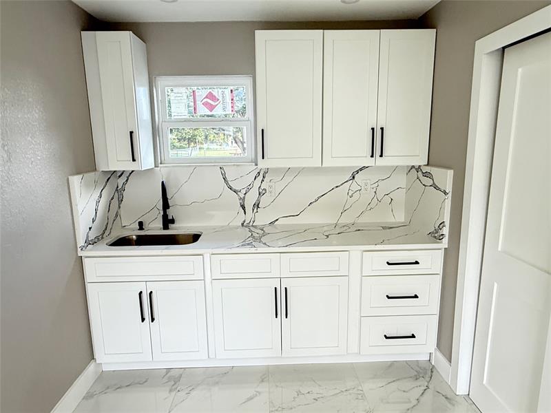 Image 36 of 40 For 603 Sunset Ave