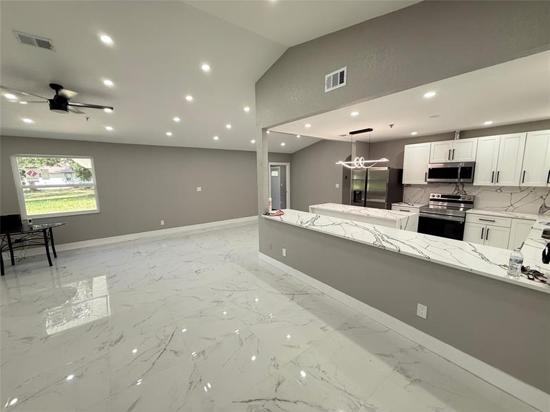 Image 9 of 40 For 603 Sunset Ave