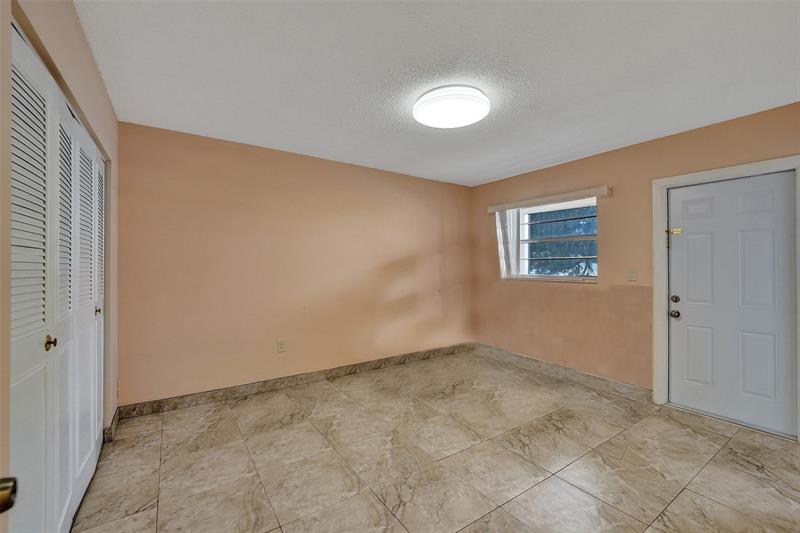 Image 16 of 25 For 2010 Fillmore St  202