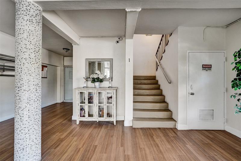 Image 25 of 25 For 2010 Fillmore St  202