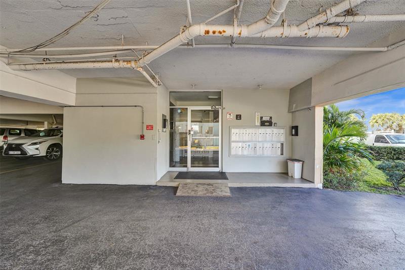 Image 4 of 25 For 2010 Fillmore St  202