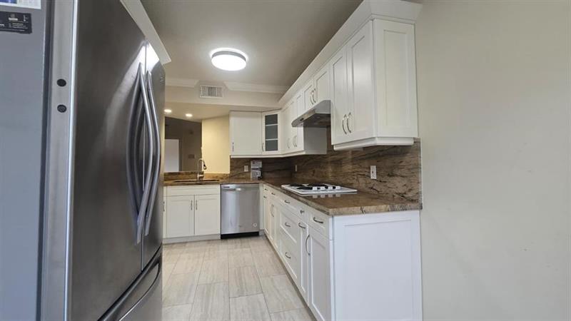 Image 21 of 33 For 8871 Wiles Road  202