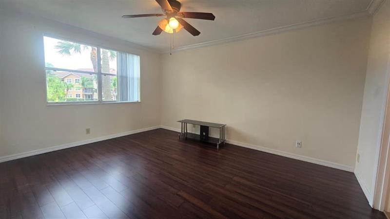 Image 27 of 33 For 8871 Wiles Road  202