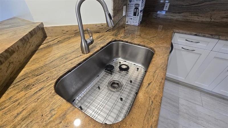 Image 3 of 33 For 8871 Wiles Road  202