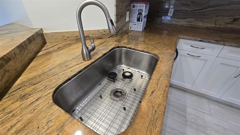 Image 7 of 33 For 8871 Wiles Road  202