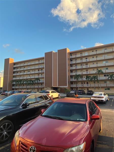 Listing Details for 609 14 Avenue  501, Hallandale Beach, FL 33009