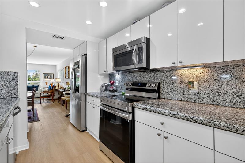 Image 12 of 48 For 13000 15th Ct  314u
