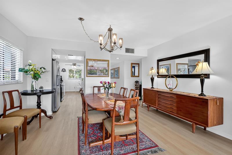Image 18 of 48 For 13000 15th Ct  314u