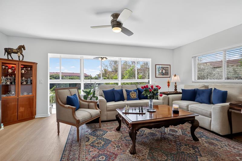 Image 22 of 48 For 13000 15th Ct  314u