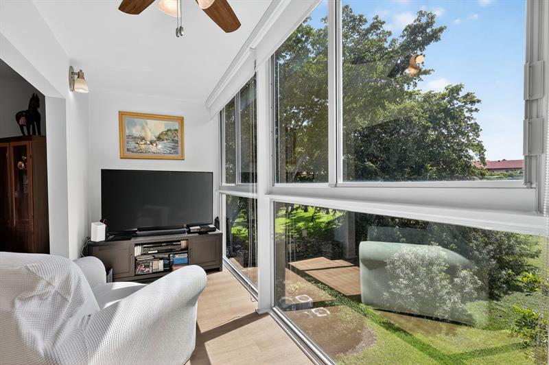Image 27 of 48 For 13000 15th Ct  314u