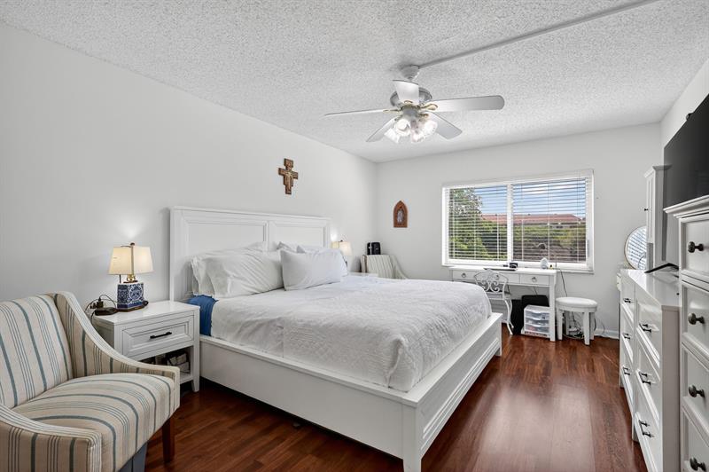 Image 28 of 48 For 13000 15th Ct  314u