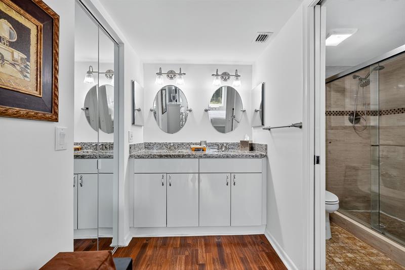 Image 32 of 48 For 13000 15th Ct  314u