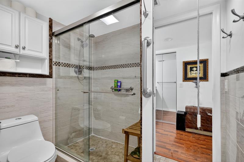 Image 34 of 48 For 13000 15th Ct  314u