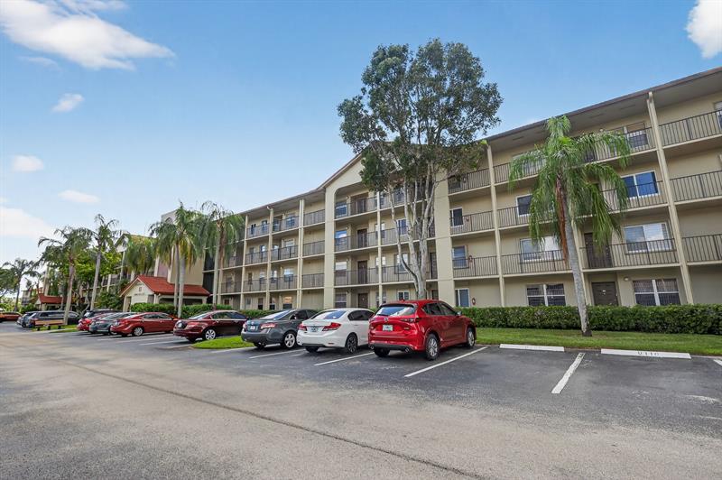 Image 4 of 48 For 13000 15th Ct  314u